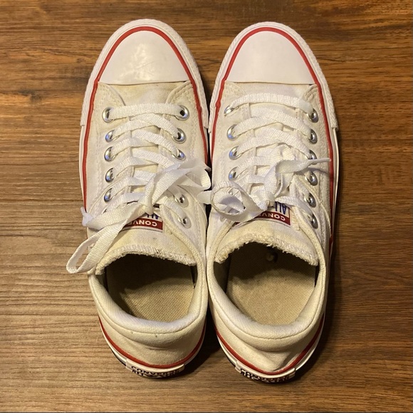 Chuck Taylor Low Top All Star Sneakers - Picture 5 of 7